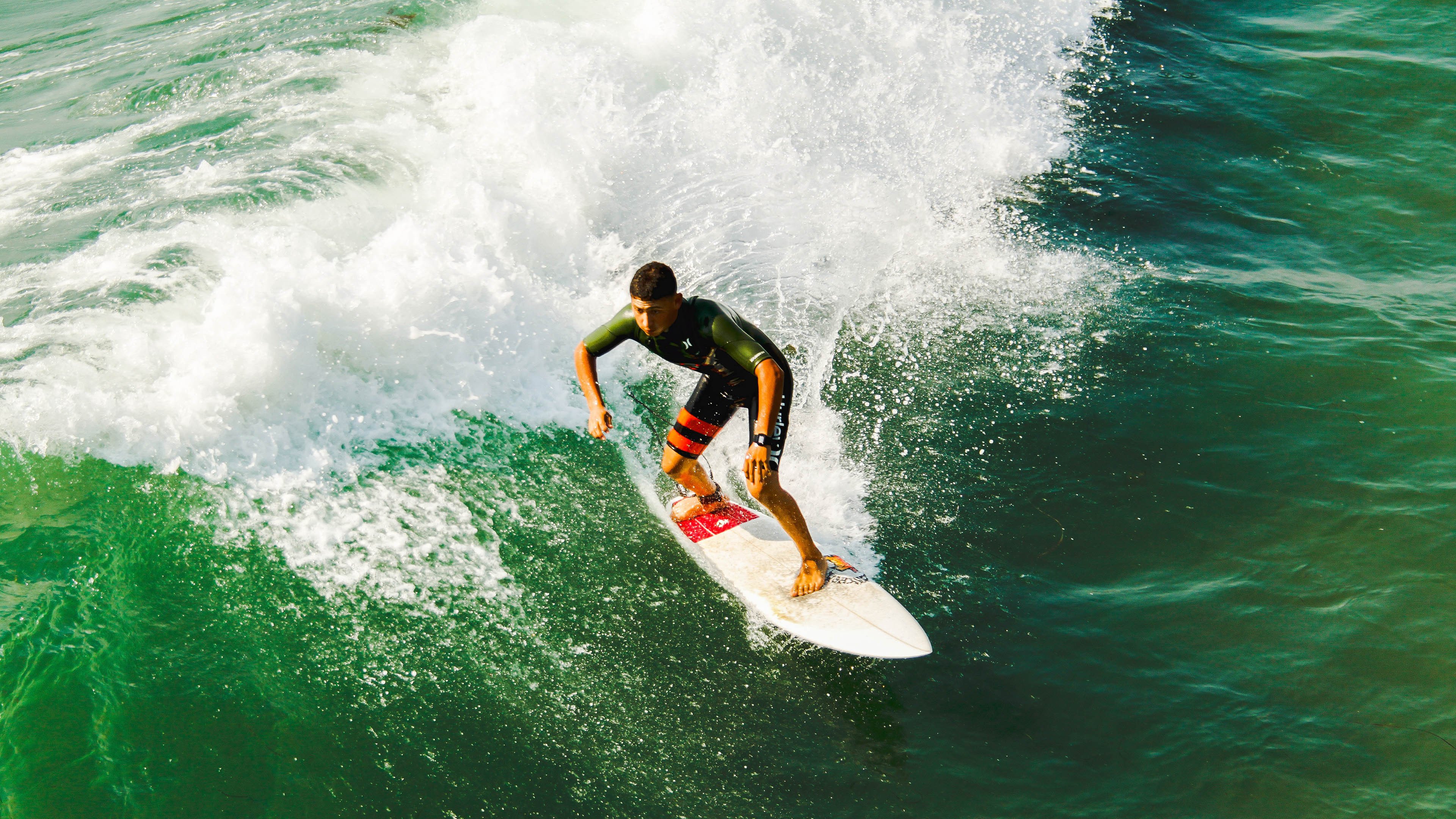 开云中国官网-掘金再次取胜，约基奇继续神级表现，约基奇砍下27分11助 掘金5人得分上双